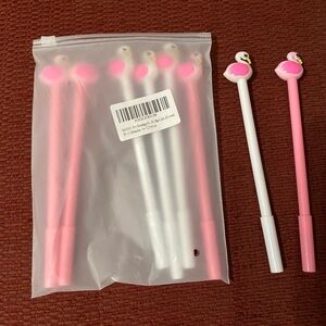 NWT Flamingo Pens 8 pack